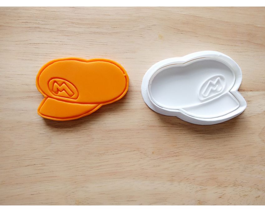Super Mario Hat Cookie Cutter and Stamp Set. Super Mario Cookie Cutter