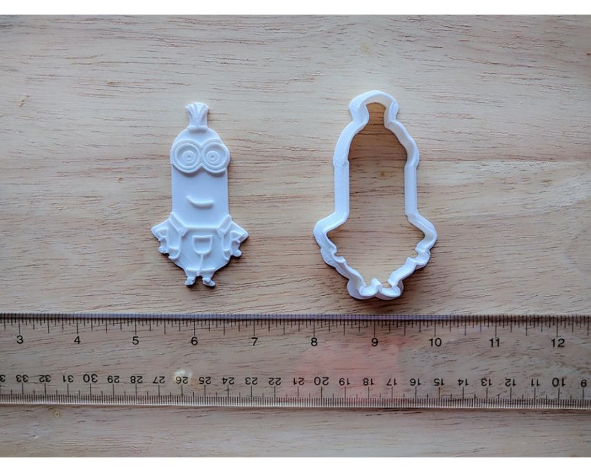 Minions Kevin Cookie Cutter and Stamp Set. Cartoon Cookie Cutter