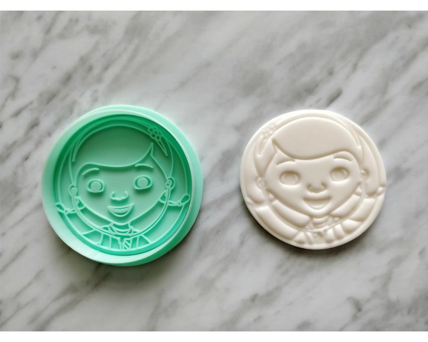 Doc Mcstuffins Cookie Cutter and Stamp Set. Cartoon Cookie Cutter