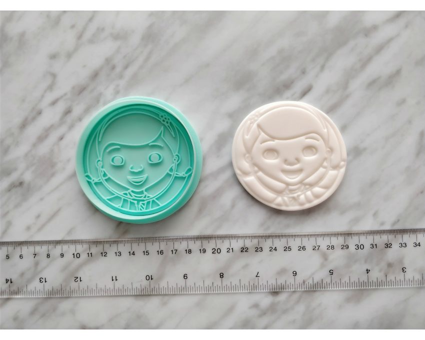 Doc Mcstuffins Cookie Cutter and Stamp Set. Cartoon Cookie Cutter