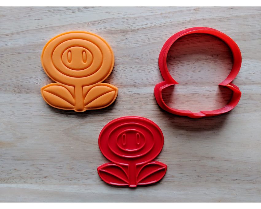Fire Flower Cookie Cutter and Stamp Set. Super Mario Cookie Cutter