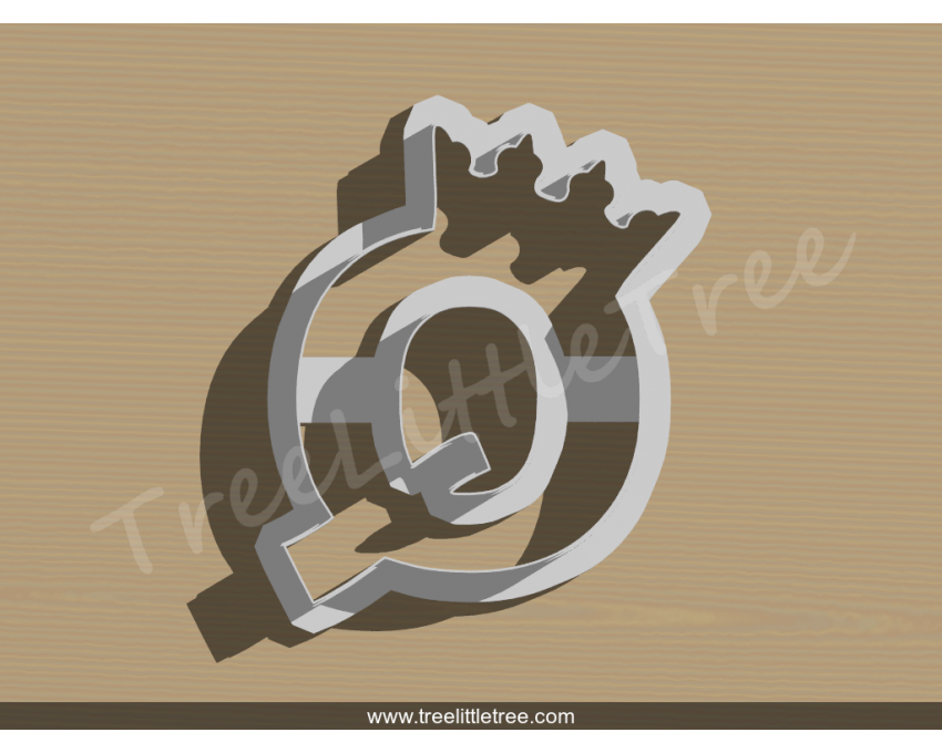 Q with Crown Cookie Cutter. Special Cookie Cutter